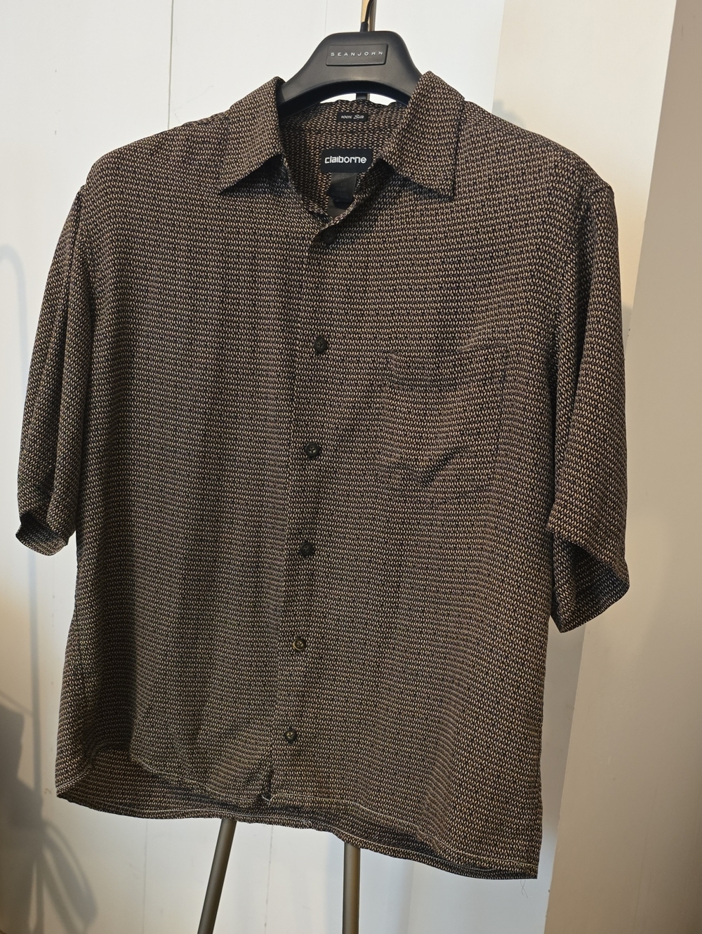 Claiborne Short-Sleeve Button-Down 100% Silk Size M *As Is